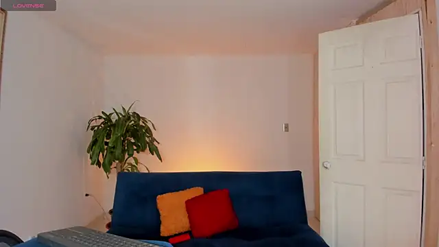 Ares Johnson online show from 10/11/25, 06:17