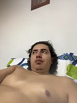 DanielGomez9 online show from 12/01/25, 06:40