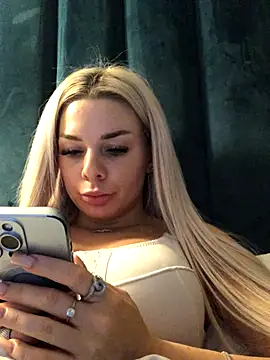 Snapshot of Russian_Ava chatting on 10/14/25, 06:31 Russian Ava online show from 10/14/25, 06:31