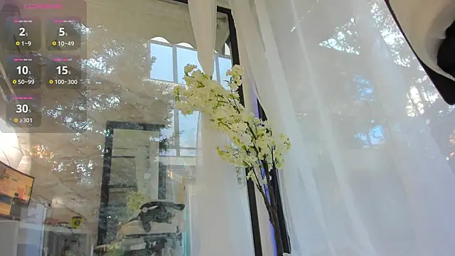 Snapshot of Russian_Ava chatting on 10/29/25, 06:04 Russian Ava online show from 10/29/25, 06:04