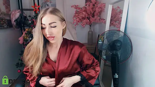 Snapshot of _KittyBoo chatting on 12/11/24, 08:36 KittyBoo online show from 12/11/24, 08:36