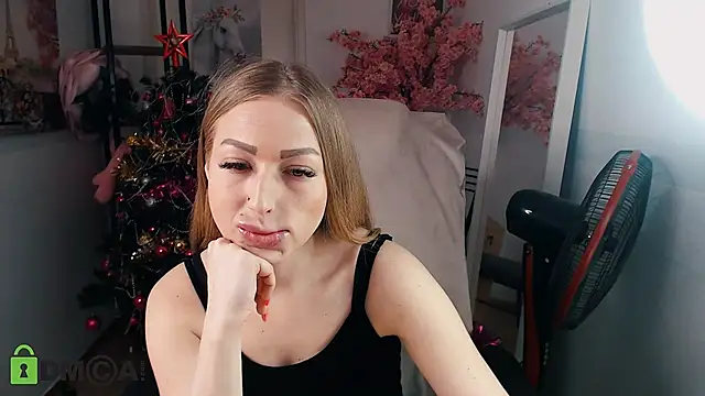 Snapshot of _KittyBoo chatting on 01/14/25, 11:31 KittyBoo online show from 01/14/25, 11:31