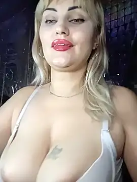 Snapshot of Freya_Milf chatting on 01/13/25, 06:16 Freya Milf online show from 01/13/25, 06:16