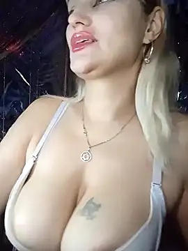 Snapshot of Freya_Milf chatting on 01/14/25, 10:17 Freya Milf online show from 01/14/25, 10:17