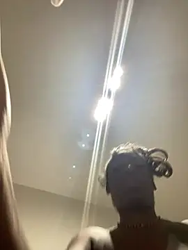 Snapshot of hotcoco28 chatting on 01/09/25, 03:04 hotcoco28 online show from 01/09/25, 03:04