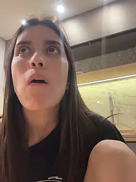 Snapshot of lupitta_1 chatting on 09/12/25, 03:06 lupitta 1 online show from 09/12/25, 03:06