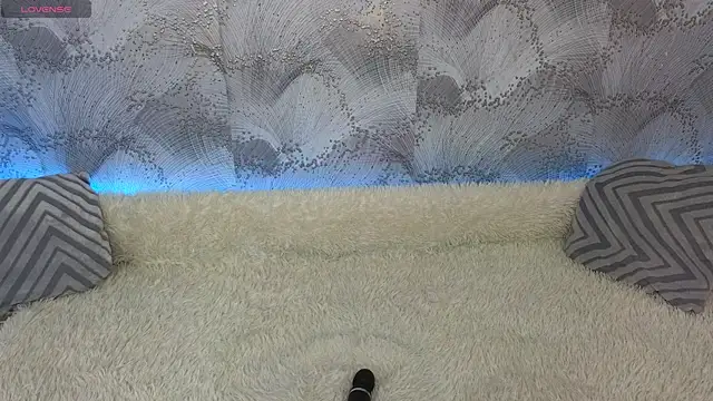 sofia  home online show from 02/19/25, 02:23