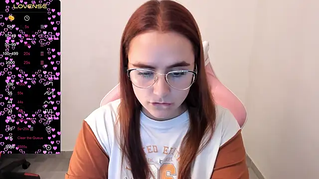 Snapshot of maryluna95 chatting on 02/10/25, 11:45 maryluna95 online show from 02/10/25, 11:45