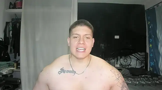 Snapshot of regan_jhonso chatting on 02/10/25, 04:04 regan jhonso online show from 02/10/25, 04:04