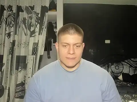 Snapshot of regan_jhonso chatting on 09/15/25, 07:36 regan jhonso online show from 09/15/25, 07:36