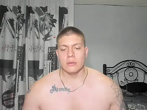 Snapshot of regan_jhonso chatting on 10/20/25, 08:04 regan jhonso online show from 10/20/25, 08:04