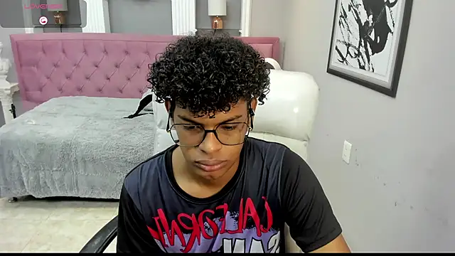 boylittle19cm online show from 10/14/25, 12:17