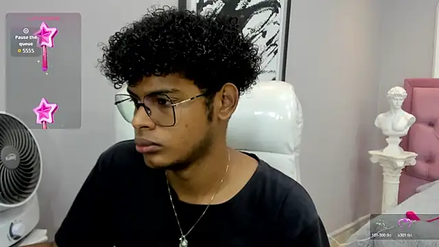 boylittle19cm online show from 11/05/25, 12:49