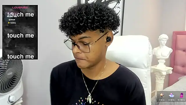 boylittle19cm online show from 11/07/25, 12:16