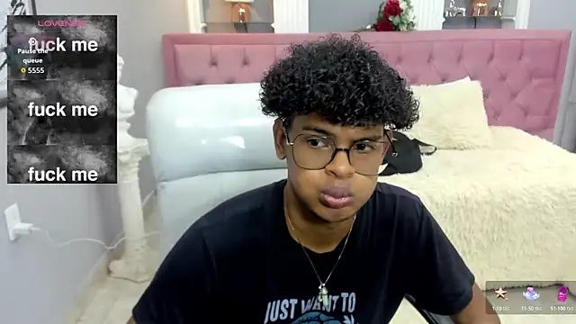 boylittle19cm online show from 11/12/25, 12:27