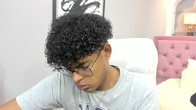 boylittle19cm online show from 11/18/25, 12:31