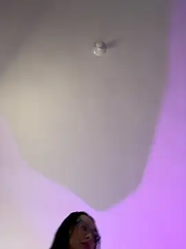 sharon leone26 online show from 11/16/25, 09:31