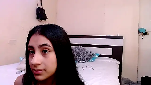 chika hellar online show from 09/19/25, 10:10