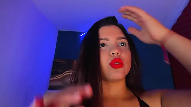 Snapshot of Elsalombardi_ chatting on 03/07/25, 10:35 Elsalombardi online show from 03/07/25, 10:35