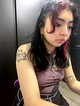 Snapshot of _Gothiccbitch_ chatting on 12/06/24, 07:10 Gothiccbitch online show from 12/06/24, 07:10