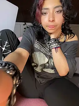 Snapshot of _Gothiccbitch_ chatting on 02/06/25, 03:06 Gothiccbitch online show from 02/06/25, 03:06