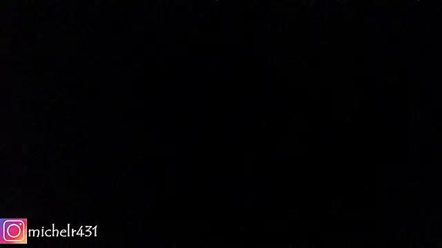 Snapshot of Mia__reys chatting on 03/21/25, 02:07 Mia reys online show from 03/21/25, 02:07
