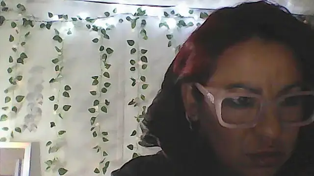 Snapshot of Erotic_nayma chatting on 01/28/25, 06:16 Erotic nayma online show from 01/28/25, 06:16