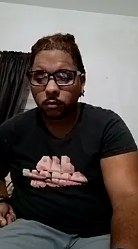 Snapshot of Dj-yefri-pauta chatting on 12/20/24, 03:14 Dj-yefri-pauta online show from 12/20/24, 03:14