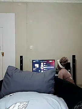 PerfectionBerrie online show from 10/20/25, 04:35