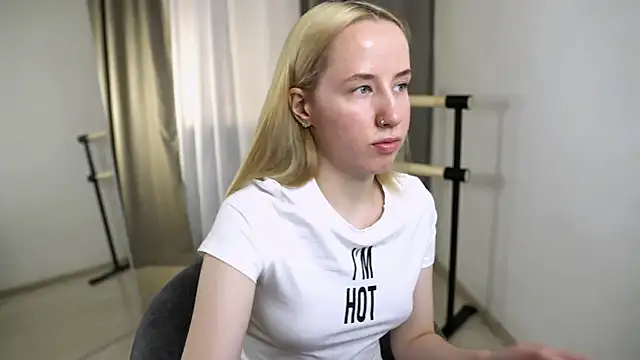 Cassie Kelman online show from 11/17/25, 09:20