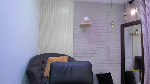  alaiasmile  online show from 01/12/25, 05:33