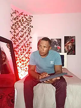 Snapshot of ARTHUR_MINI chatting on 10/26/25, 01:00 ARTHUR MINI online show from 10/26/25, 01:00