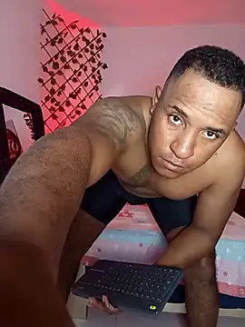 Snapshot of ARTHUR_MINI chatting on 11/12/25, 12:55 ARTHUR MINI online show from 11/12/25, 12:55