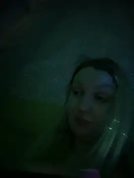 Snapshot of Teya_moon_ chatting on 03/20/25, 10:18 Teya moon online show from 03/20/25, 10:18