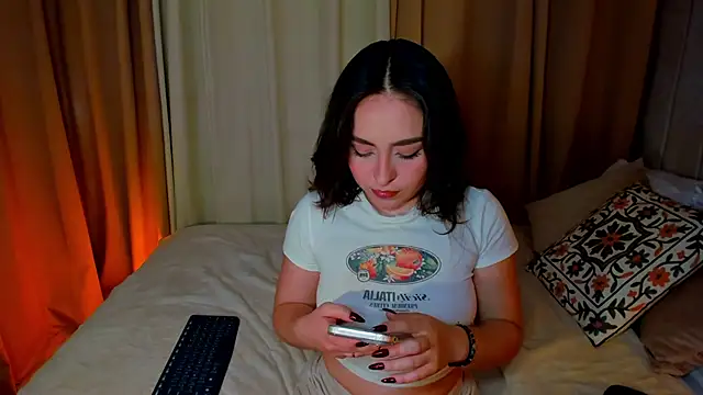 SofiMeza online show from 02/21/25, 03:10