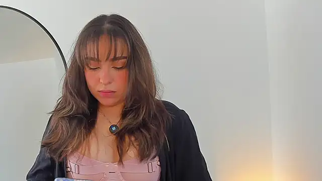 SofiMeza online show from 09/19/25, 01:56