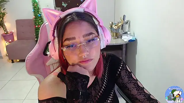 Snapshot of littleangel1_m chatting on 01/09/25, 03:58 littleangel1 m online show from 01/09/25, 03:58