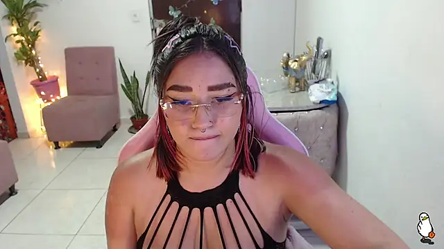 Snapshot of littleangel1_m chatting on 01/24/25, 01:56 littleangel1 m online show from 01/24/25, 01:56