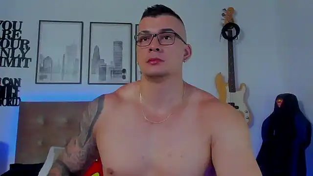 seancarreraa online show from 09/18/25, 03:08