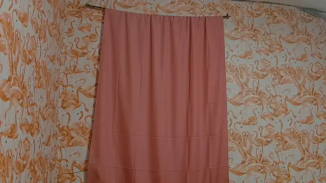Snapshot of strawberrysmoothie chatting on 10/03/25, 01:57 strawberrysmoothie online show from 10/03/25, 01:57