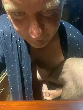 Snapshot of sexycouple109 chatting on 12/10/24, 02:38 sexycouple109 online show from 12/10/24, 02:38