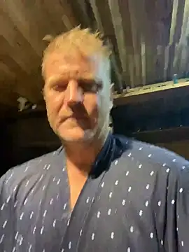 Snapshot of sexycouple109 chatting on 12/26/24, 06:43 sexycouple109 online show from 12/26/24, 06:43