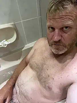 Snapshot of sexycouple109 chatting on 03/04/25, 05:34 sexycouple109 online show from 03/04/25, 05:34