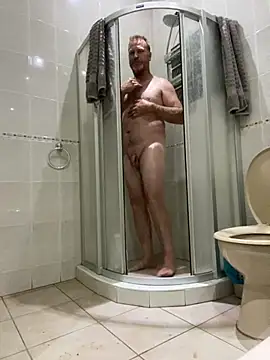 Snapshot of sexycouple109 chatting on 11/03/25, 07:48 sexycouple109 online show from 11/03/25, 07:48