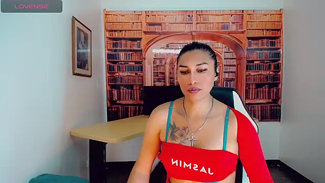 khiara moretti online show from 12/19/24, 01:39