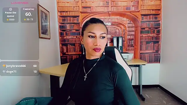 khiara moretti online show from 12/29/24, 01:24