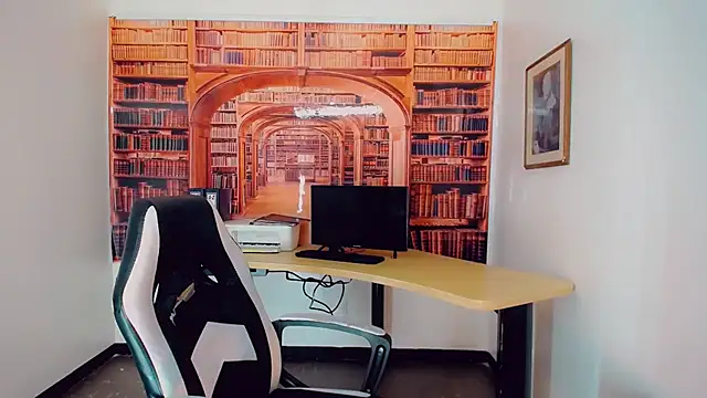 khiara moretti online show from 01/05/25, 01:35