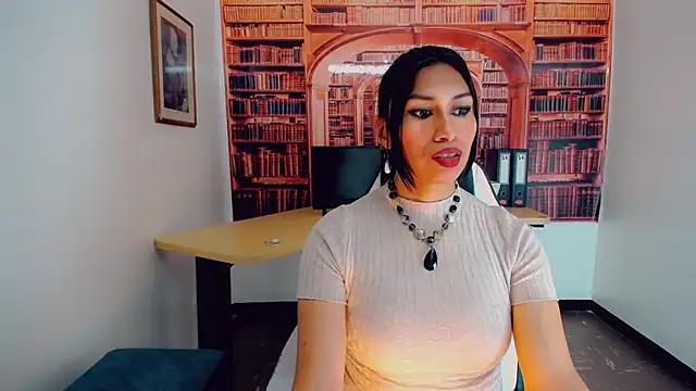 khiara moretti online show from 01/07/25, 07:28