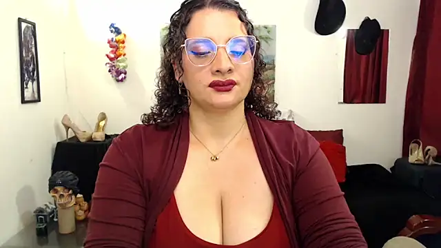 Snapshot of Aleja_Gonzales chatting on 01/27/25, 09:44 Aleja Gonzales online show from 01/27/25, 09:44