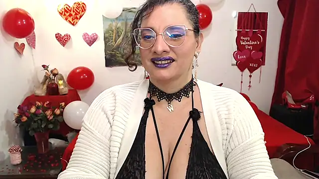 Snapshot of Aleja_Gonzales chatting on 02/12/25, 05:58 Aleja Gonzales online show from 02/12/25, 05:58